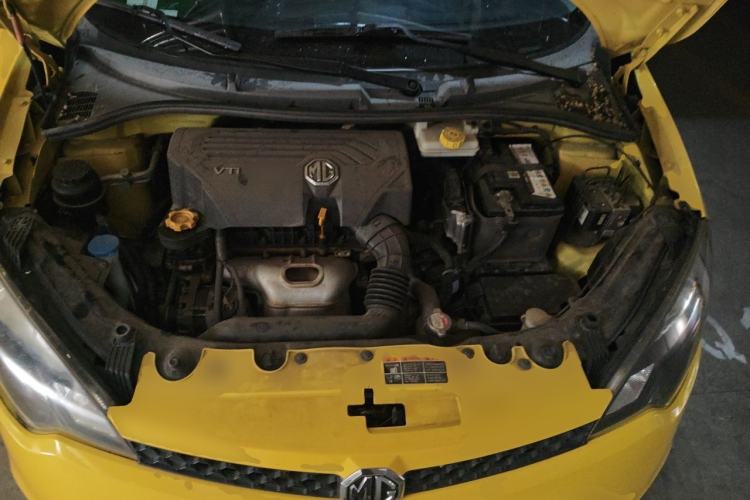 Used MG 3 2013 1.5L AMT Elite Edition Engine Bay