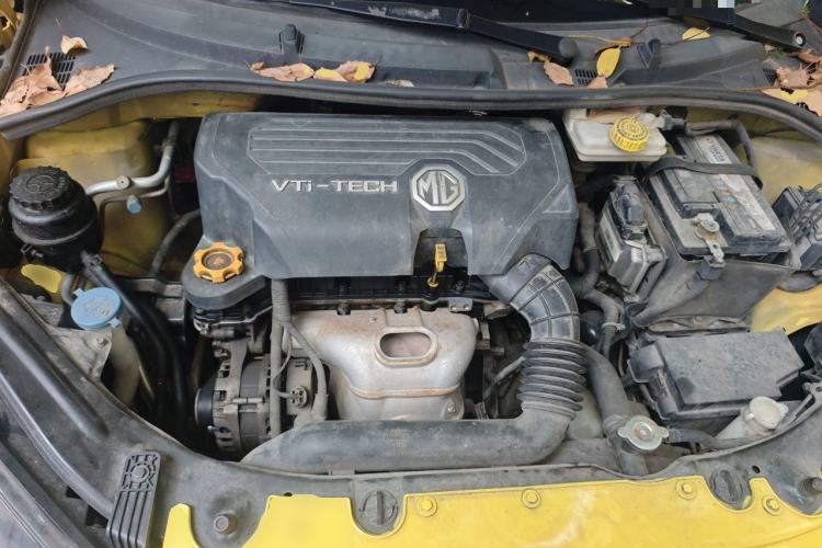 Used MG 3 2013 1.5L AMT Elite Edition Engine Bay