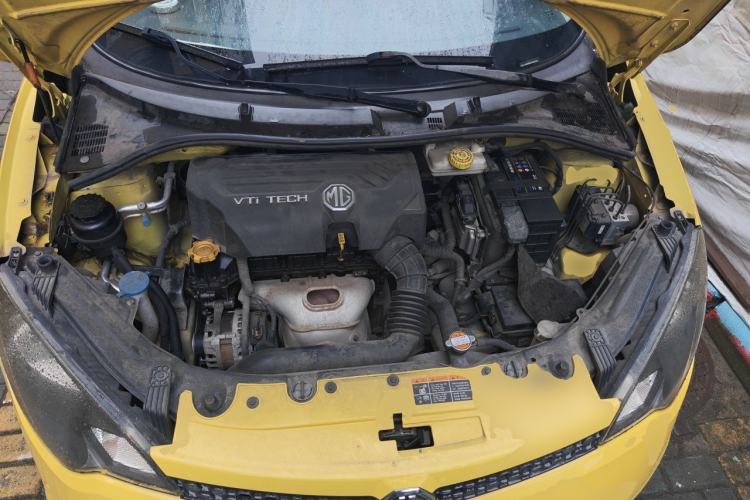 Used MG 3 2013 1.5L AMT Elite Edition Engine Bay