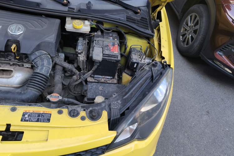 Used MG 3 2013 1.5L Manual Value Edition Engine Bay Left