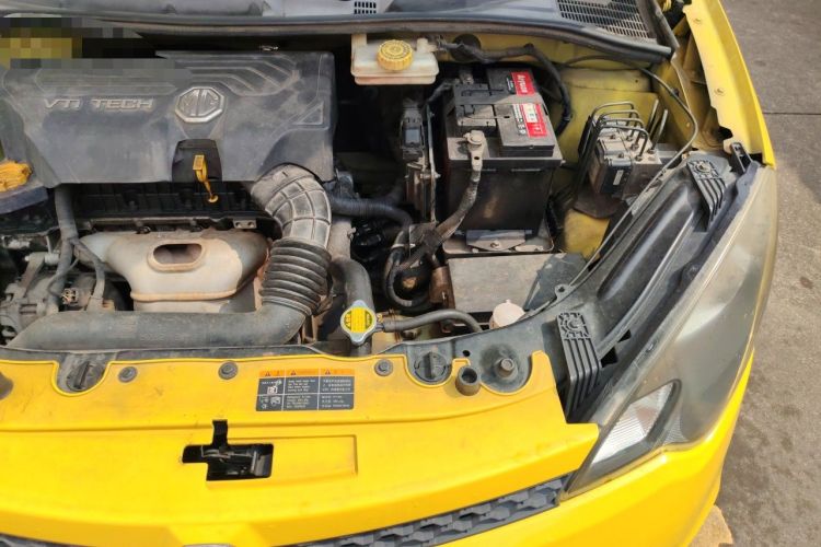 Used MG 3 2013 1.5L AMT Elite Edition Engine Bay Left