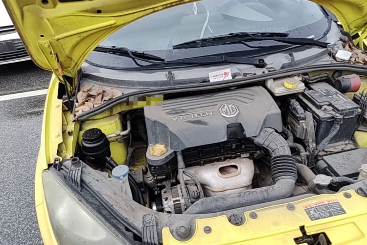 Used MG 3 2013 1.5L AMT Elite Edition Engine Bay Right