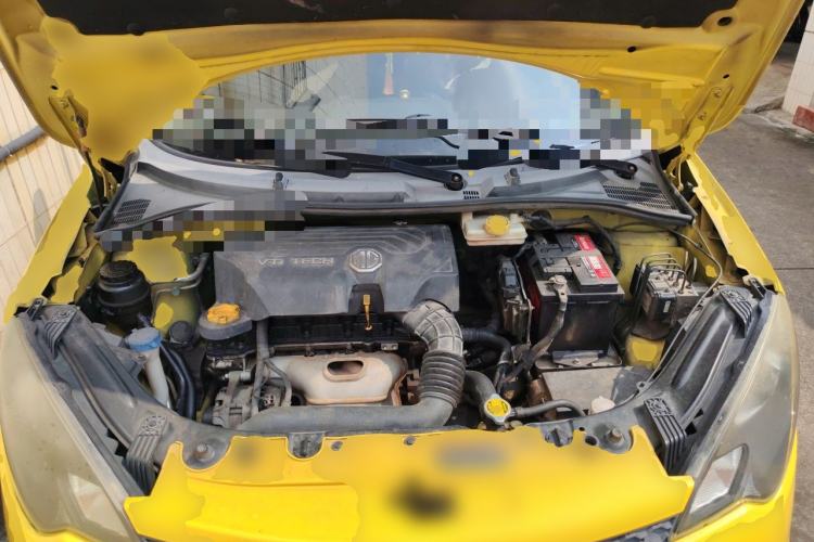 Used MG 3 2013 1.5L AMT Elite Edition Engine Bay