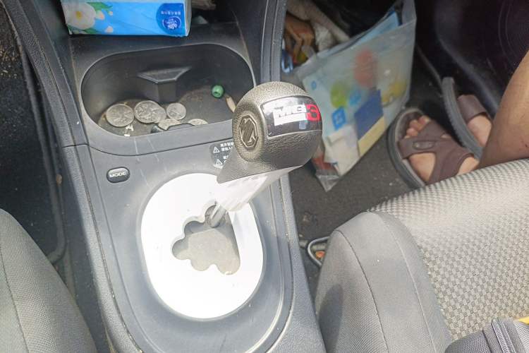 Used MG 3 2013 1.5L AMT Elite Edition Gear Lever