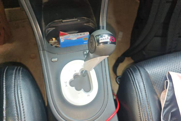 Used MG 3 2013 1.5L AMT Elite Edition Gear Lever