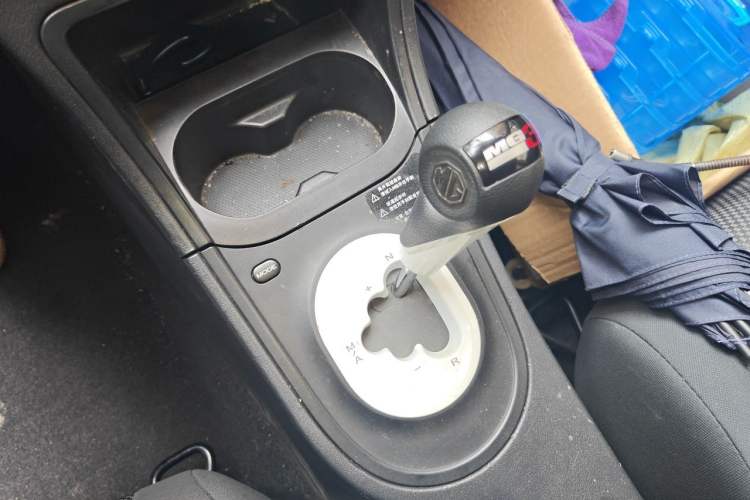 Used MG 3 2013 1.5L AMT Elite Edition Gear Lever