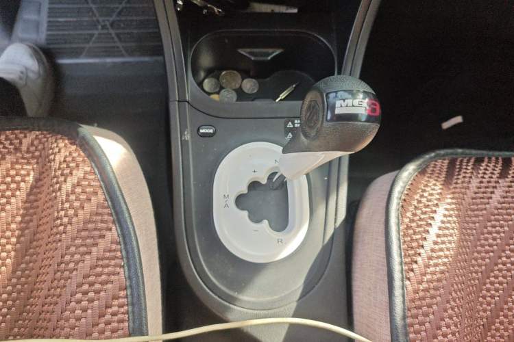 Used MG 3 2013 1.5L AMT Elite Edition Gear Lever