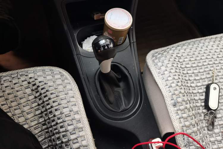 Used MG 3 2013 1.5L Manual Value Edition Gear Lever
