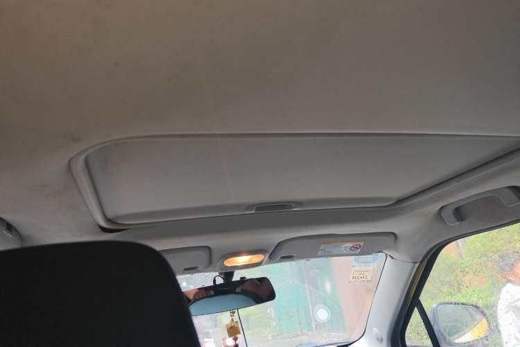 Used MG 3 2013 1.5L AMT Elite Edition Headliner