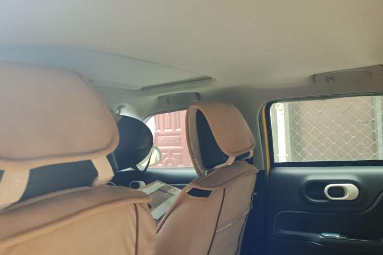Used MG 3 2013 1.5L AMT Elite Edition Headliner