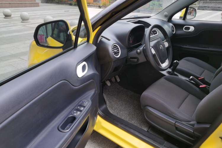 Used MG 3 2013 1.3L Manual Comfort Edition Interior 2