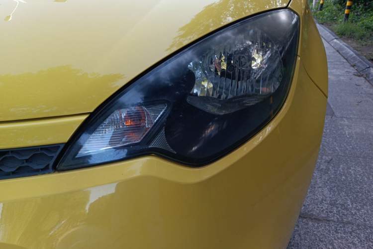 Used MG 3 2013 1.5L AMT Elite Edition Left Front Headlight