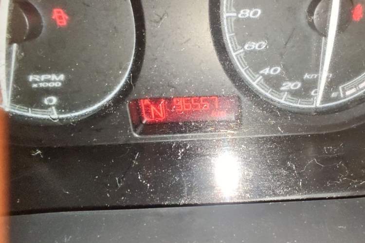 Used MG 3 2013 1.5L AMT Elite Edition Odometer Close Up