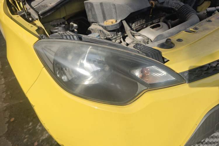 Used MG 3 2013 1.5L AMT Elite Edition Right Front Headlight