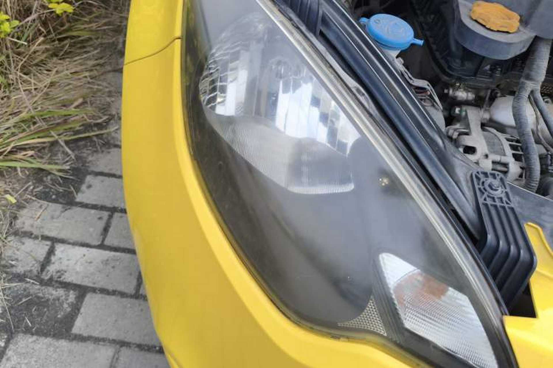 Used MG 3 2013 1.3L Manual Comfort Edition Right Front Headlight