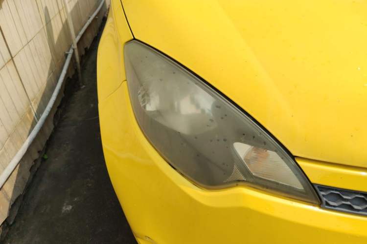 Used MG 3 2013 1.5L AMT Elite Edition Right Front Headlight