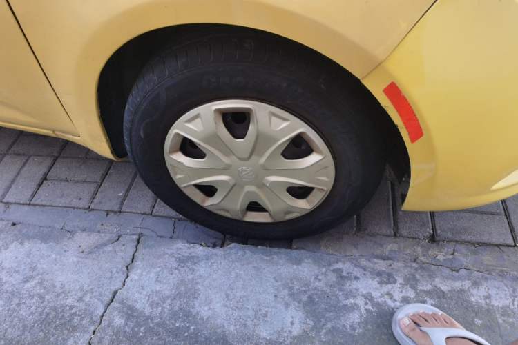 Used MG 3 2013 1.3L AMT Comfort Edition Right Front Wheel Hub