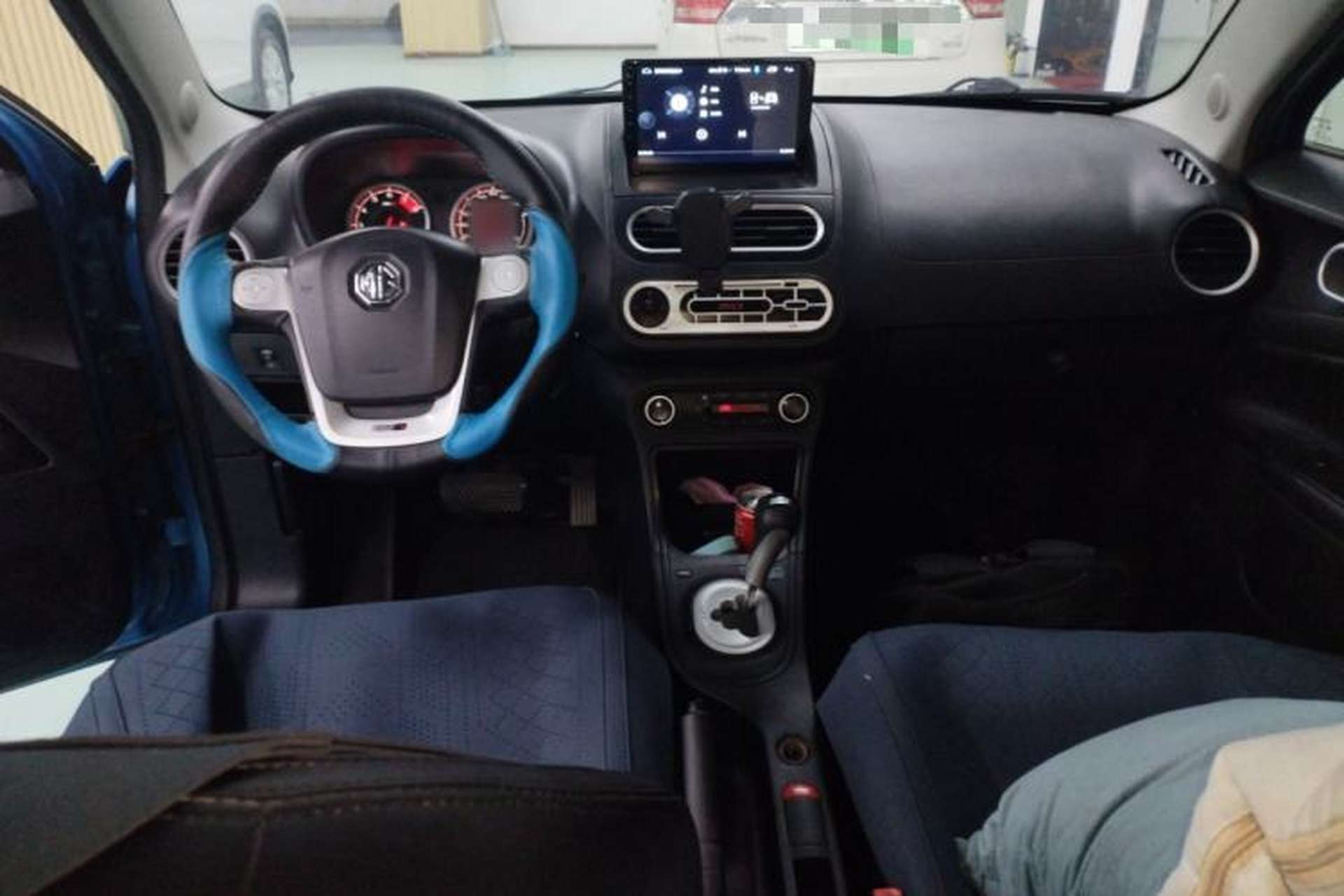 Used MG 3 2014 1.5L AMT Elite Edition Center Console