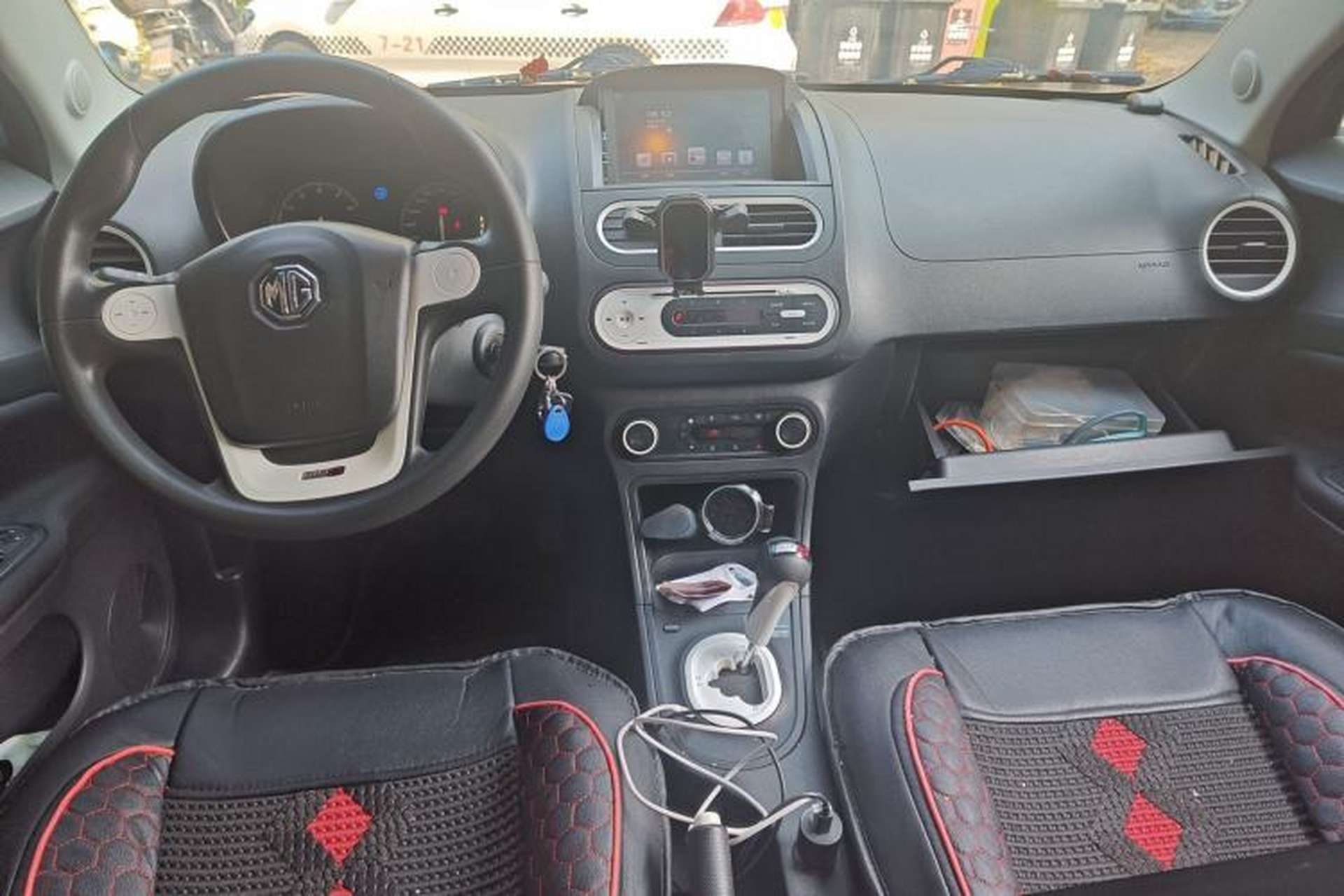 Used MG 3 2014 1.5L AMT Elite Edition Center Console