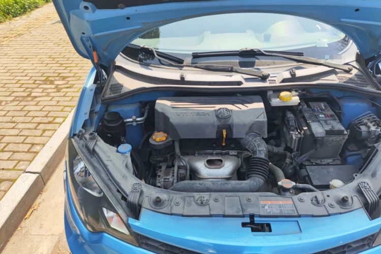 Used MG 3 2014 1.5L AMT Elite Edition Engine Bay Right