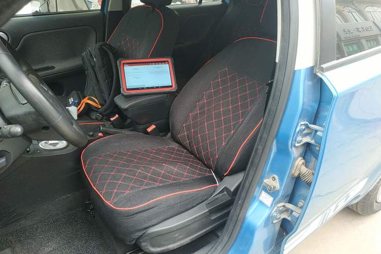 Used MG 3 2014 1.3L AMT Comfort Edition Left Front Seat