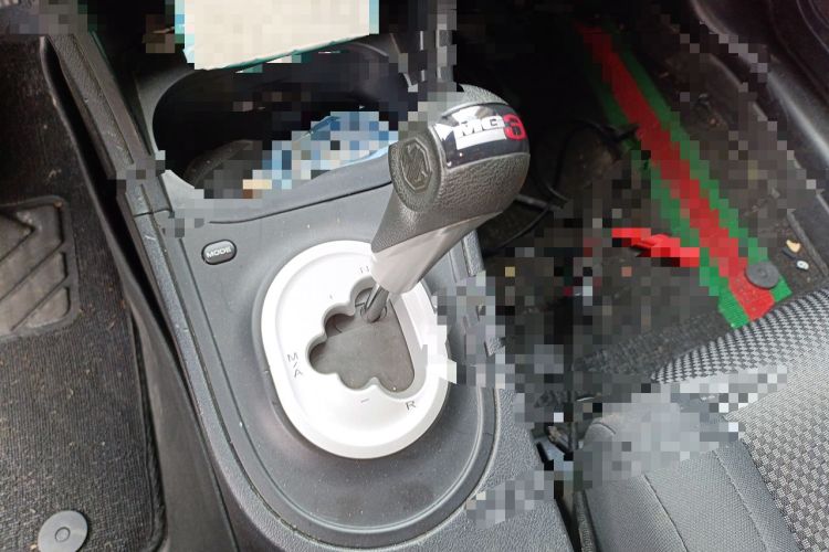 Used MG 3 2014 1.5L AMT Elite Edition Gear Lever