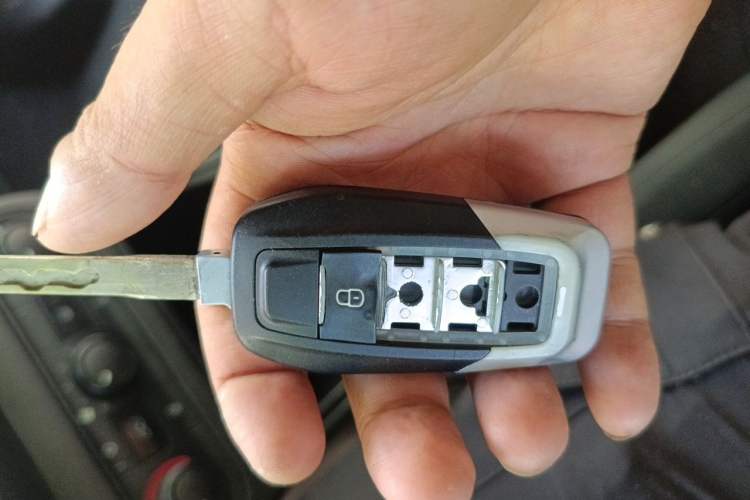 Used MG 3 2014 1.3L Manual Comfort Edition Vehicle Key