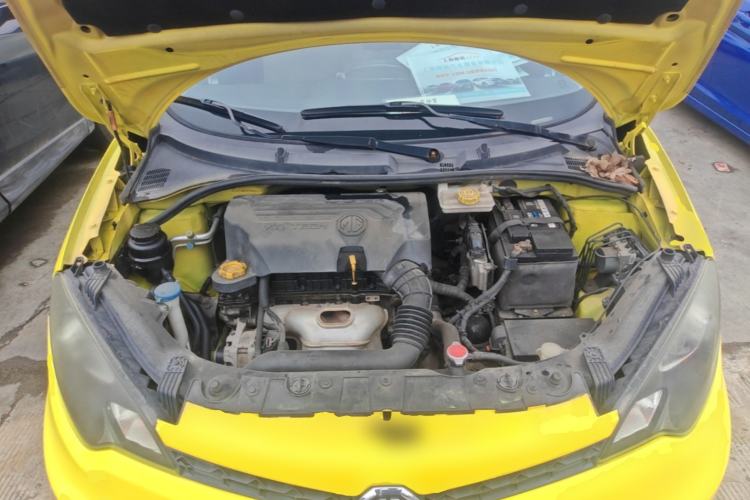 Used MG 3 2014 1.5L AMT Elite Edition Engine Bay
