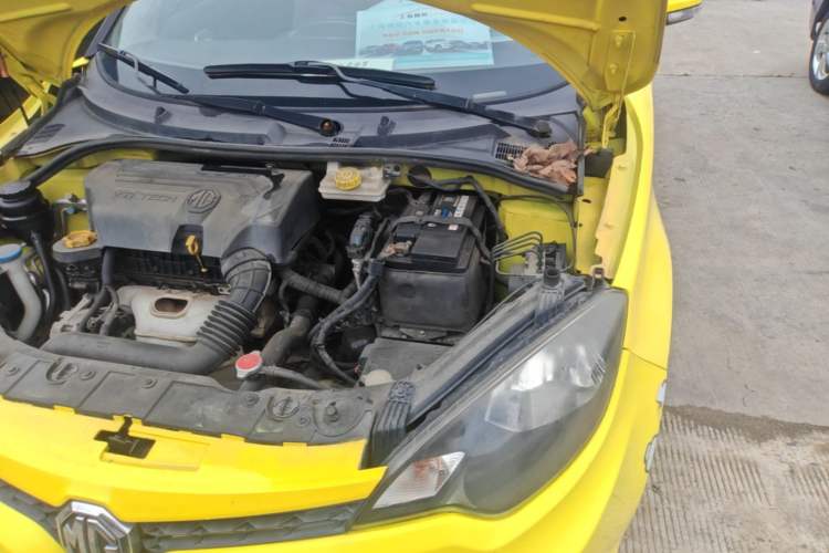 Used MG 3 2014 1.5L AMT Elite Edition Engine Bay Left