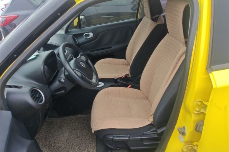 Used MG 3 2014 1.5L AMT Elite Edition Left Front Seat