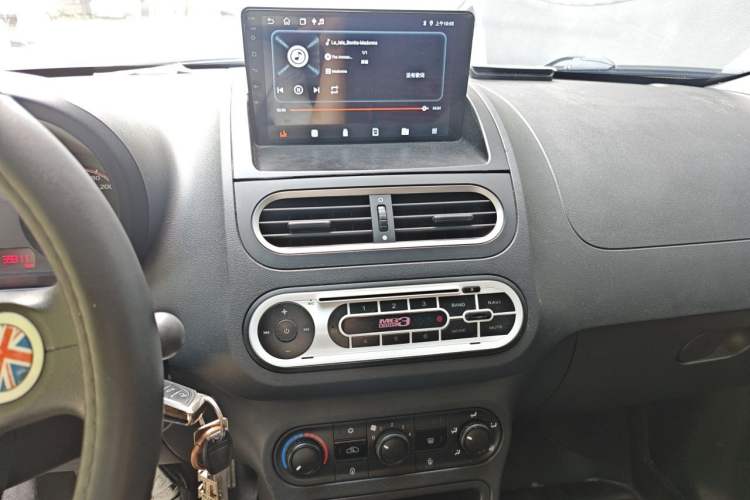 Used MG 3 2014 1.3L AMT Comfort Edition Audio And AC Panel