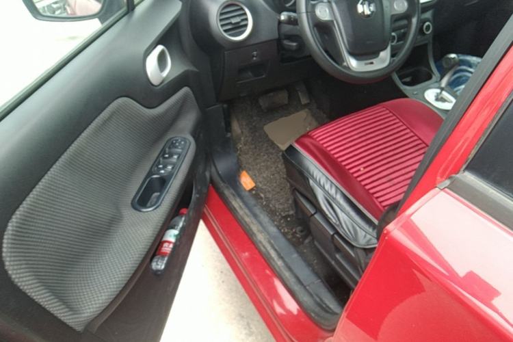 Used MG 3 2014 1.5L AMT Elite Edition Driver Seat