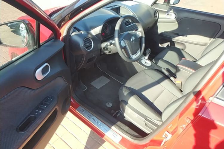 Used MG 3 2014 1.3L AMT Comfort Edition Driver Seat