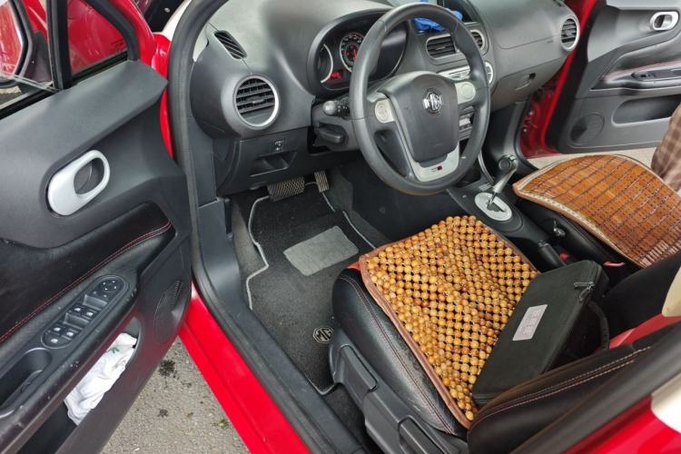 Used MG 3 2014 1.5L AMT Elite Edition Driver Seat