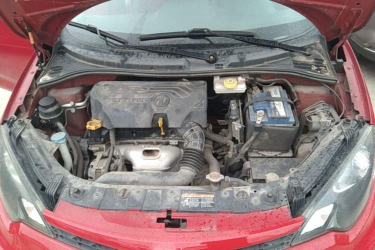 Used MG 3 2014 1.5L AMT Elite Edition Engine Bay