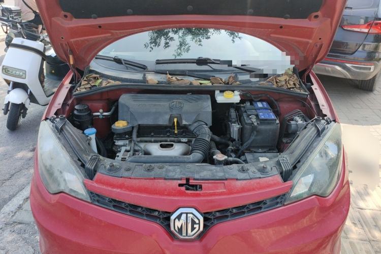 Used MG 3 2014 1.5L AMT Elite Edition Engine Bay