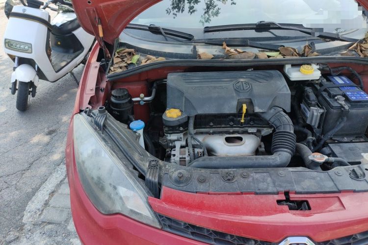 Used MG 3 2014 1.5L AMT Elite Edition Engine Bay Right