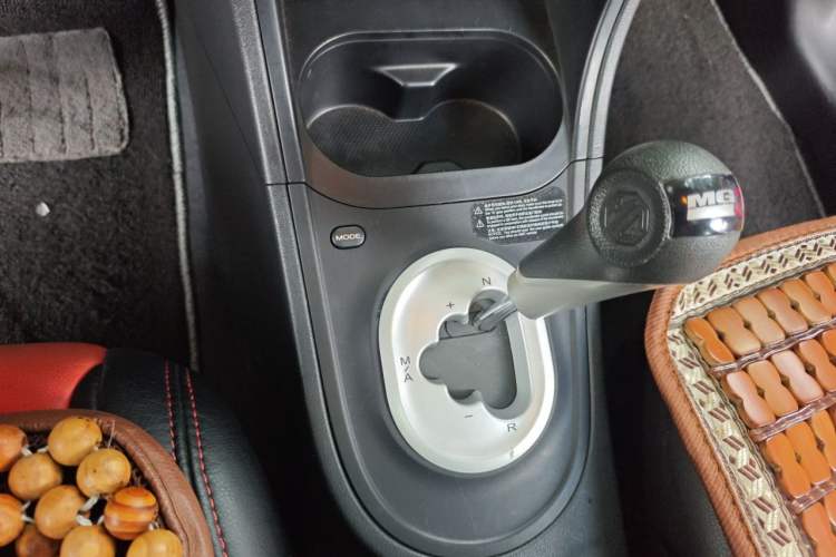 Used MG 3 2014 1.5L AMT Elite Edition Gear Lever