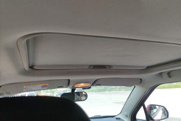 Used MG 3 2014 1.5L AMT Elite Edition Headliner