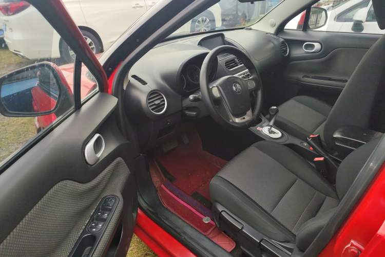 Used MG 3 2014 1.5L AMT Elite Edition Interior 2
