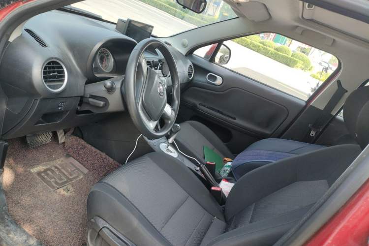 Used MG 3 2014 1.5L AMT Elite Edition Left Front Seat