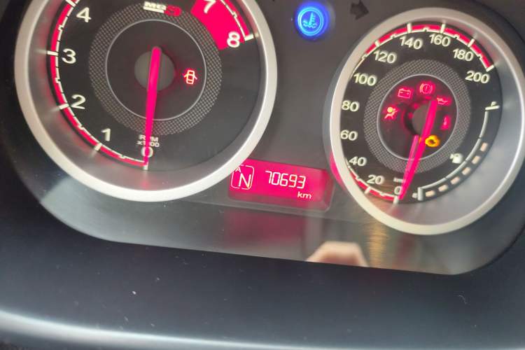 Used MG 3 2014 1.5L AMT Elite Edition Odometer Close Up