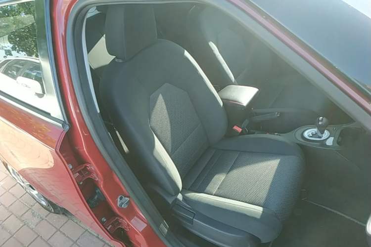 Used MG 3 2014 1.3L AMT Comfort Edition Right Front Seat