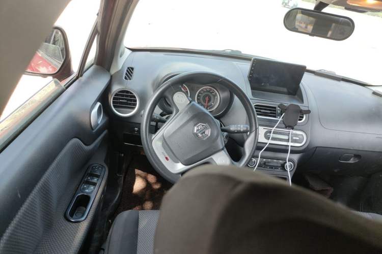 Used MG 3 2014 1.5L AMT Elite Edition Steering Wheel