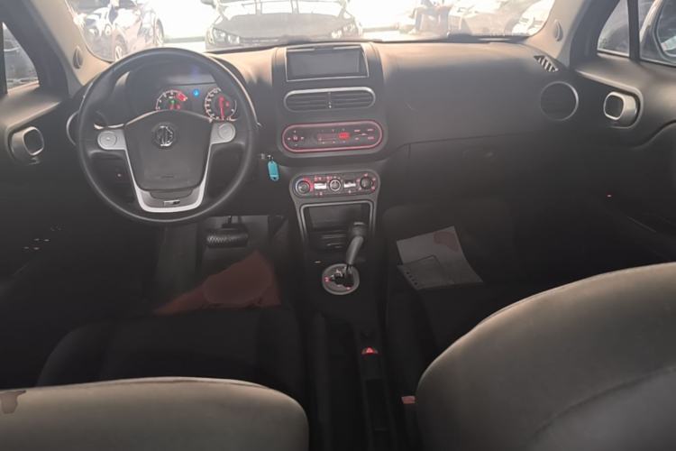Used MG 3 2014 1.3L AMT Comfort Edition Center Console