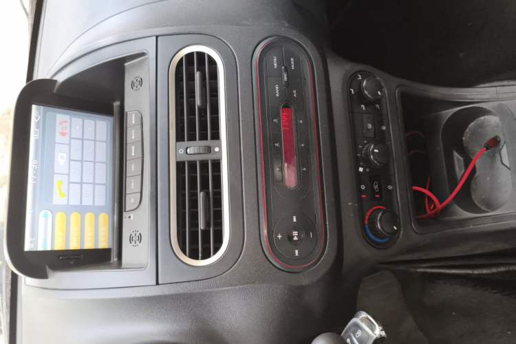 Used MG 3 2014 1.3L Manual Comfort Edition Audio And AC Panel