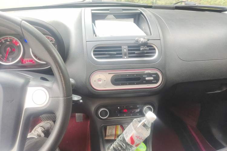 Used MG 3 2014 1.5L AMT Elite Edition Audio And AC Panel