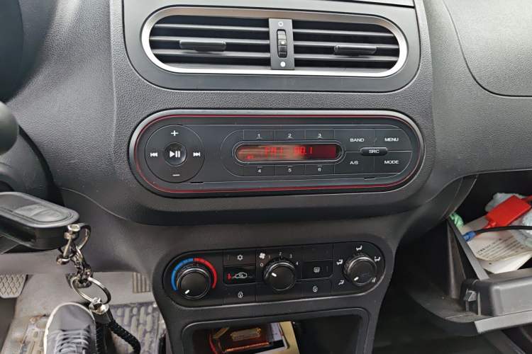 Used MG 3 2014 1.3L Manual Comfort Edition Audio And AC Panel