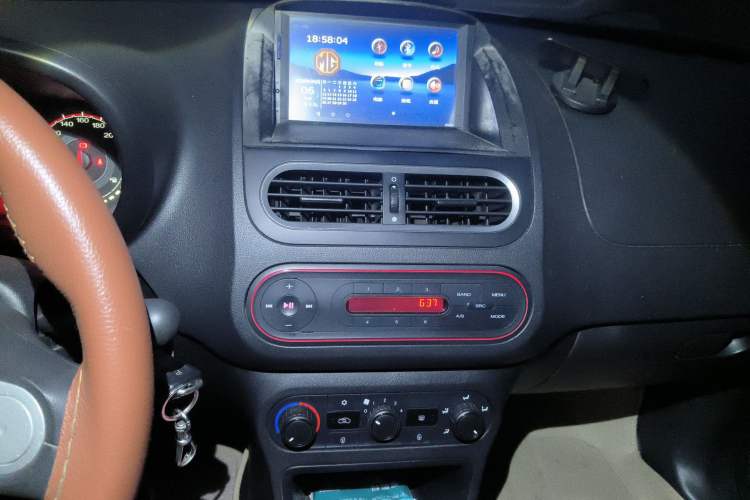 Used MG 3 2014 1.3L Manual Comfort Edition Audio And AC Panel