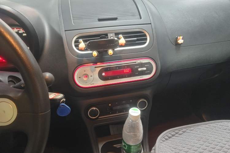 Used MG 3 2014 1.5L AMT Elite Edition Audio And AC Panel